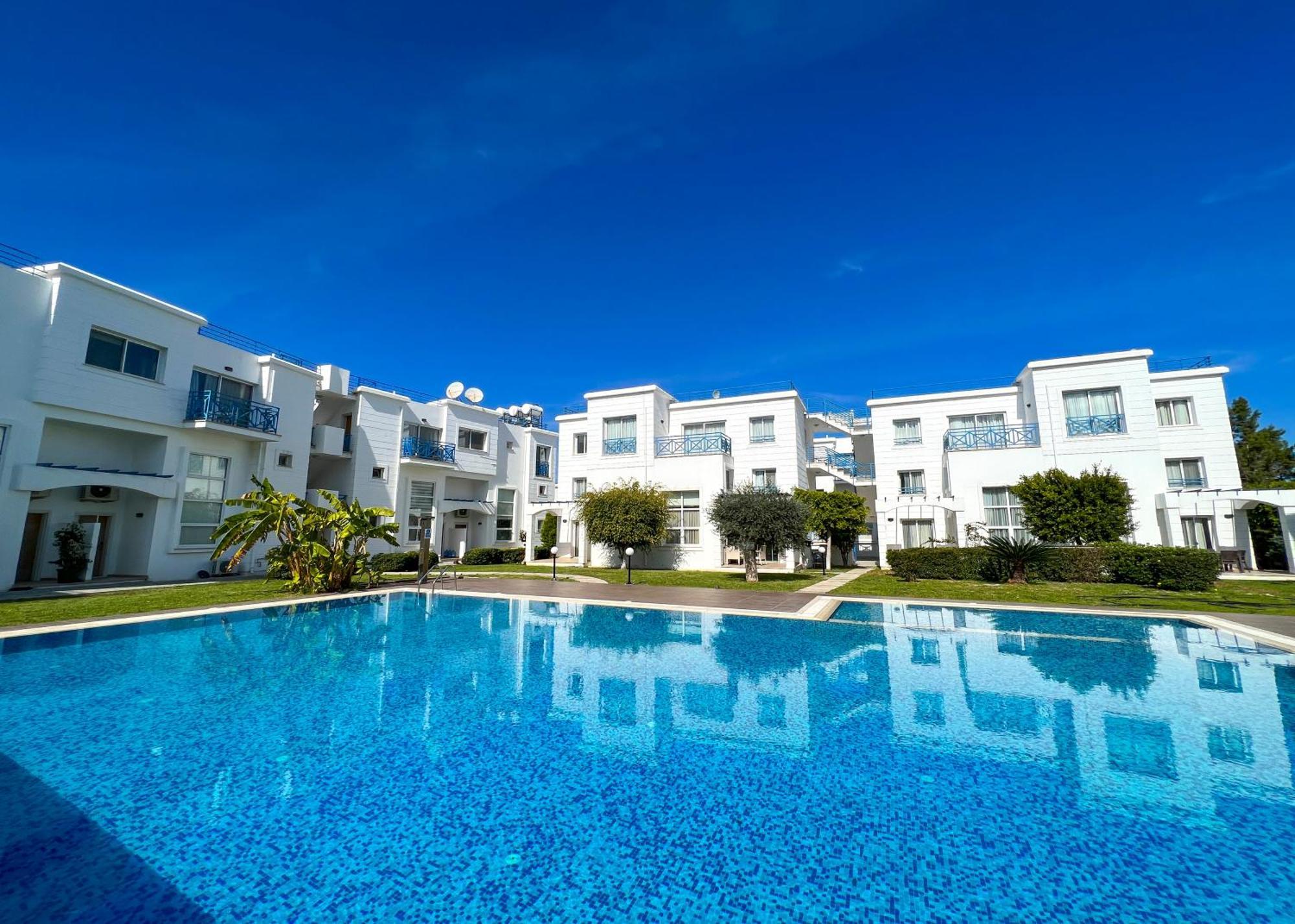 Garden Loft Apt With Pool In Alsancak Kyrenia Kyrenia  Exterior foto